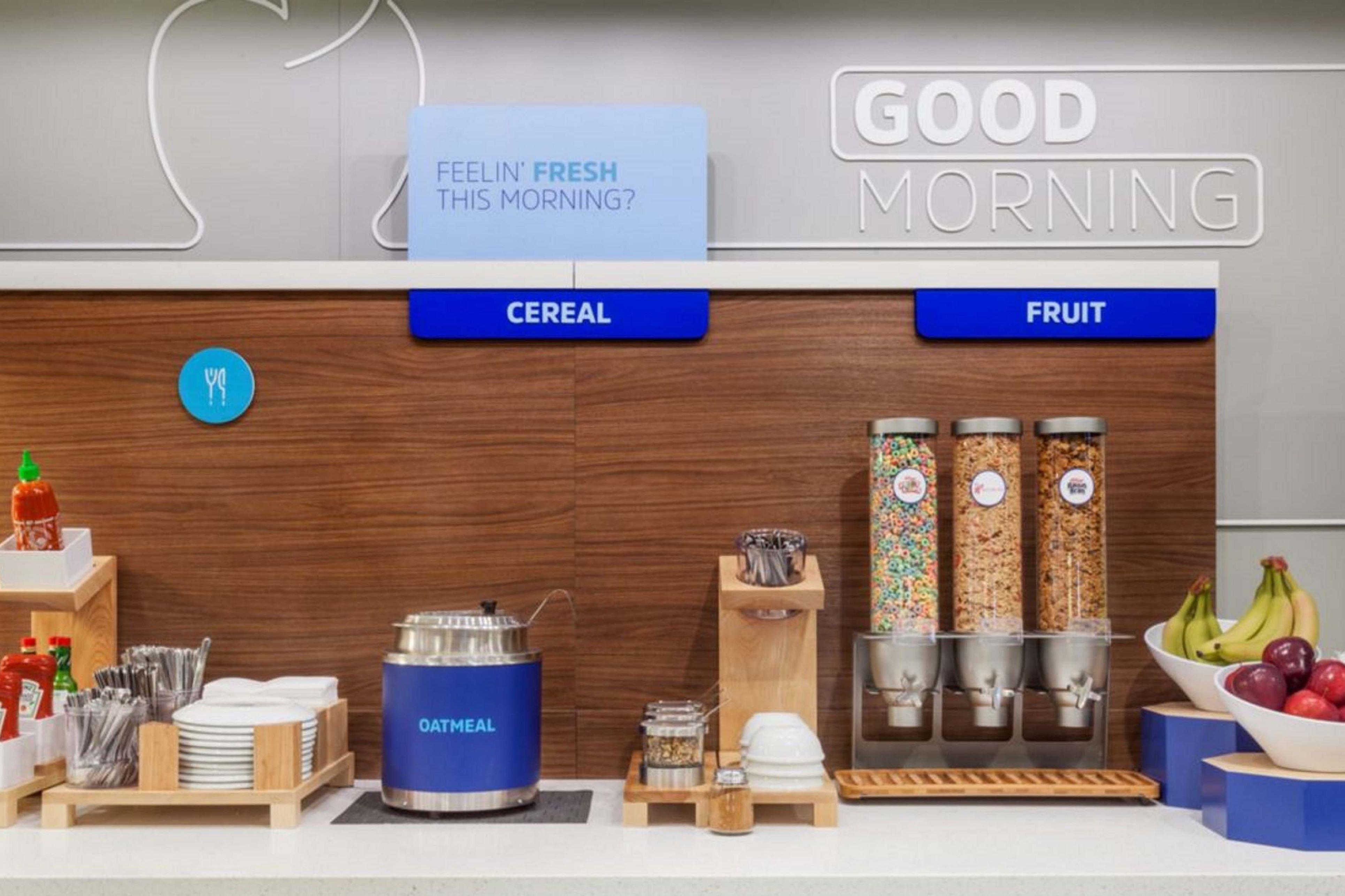 Holiday Inn Express Grand Rapids Southwest By Ihg Grandville Buitenkant foto