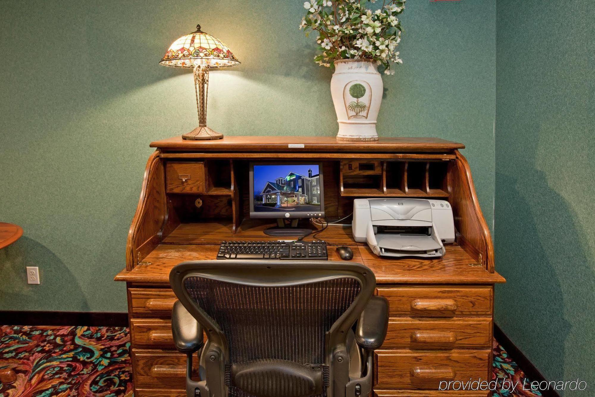 Holiday Inn Express Grand Rapids Southwest By Ihg Grandville Buitenkant foto